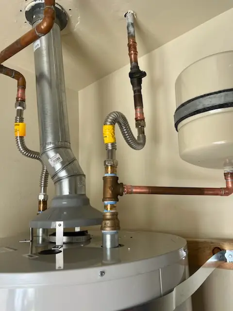 Water heater installation and plumbing repair in Mahncke Park